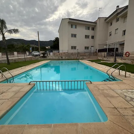 Block From The Sea Apartment *